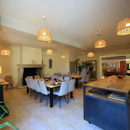 Le Pavillon - Demeure De Prestige Avec14 Pour 30 Pers - Piscine